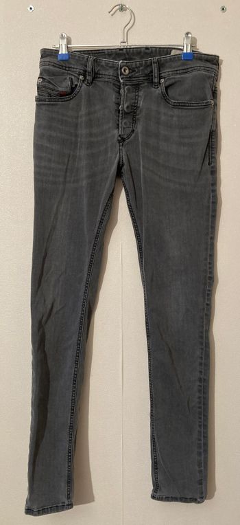 jean slim Diesel taille 29