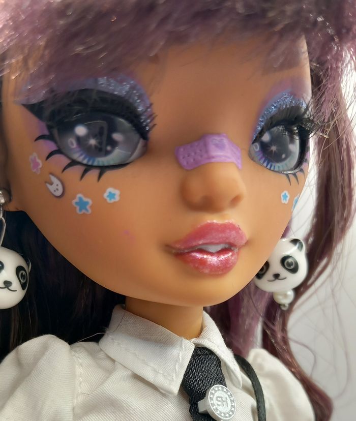 Poupée rainbow high Lila Yamamoto - photo numéro 10