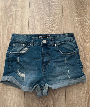 Short jean