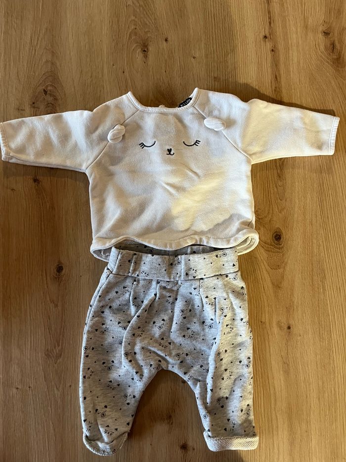 Lot vêtement 1 mois fille - photo numéro 6