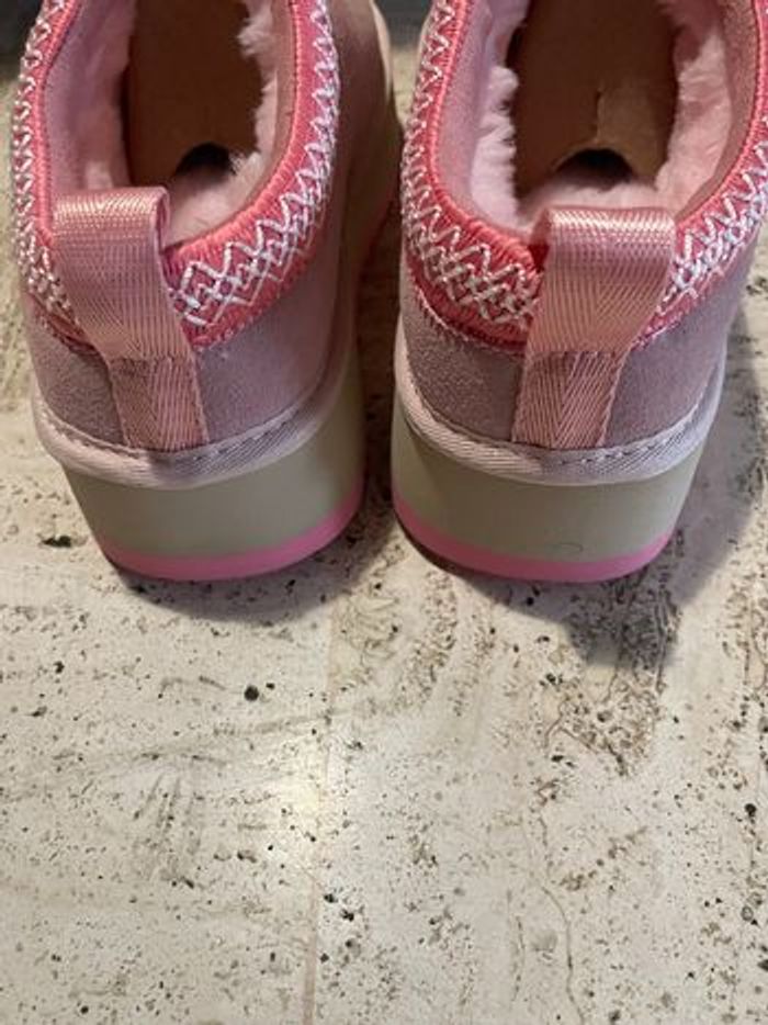 UGG Tazz Neuve - Taille 39, Tropical Pink' - photo numéro 4