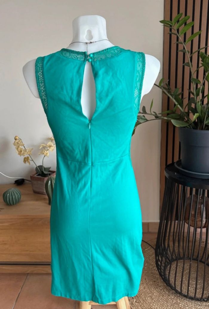 Robe verte Lpb dos ouvert - photo numéro 5