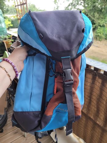 sac à dos randonnées queshua  (6e)