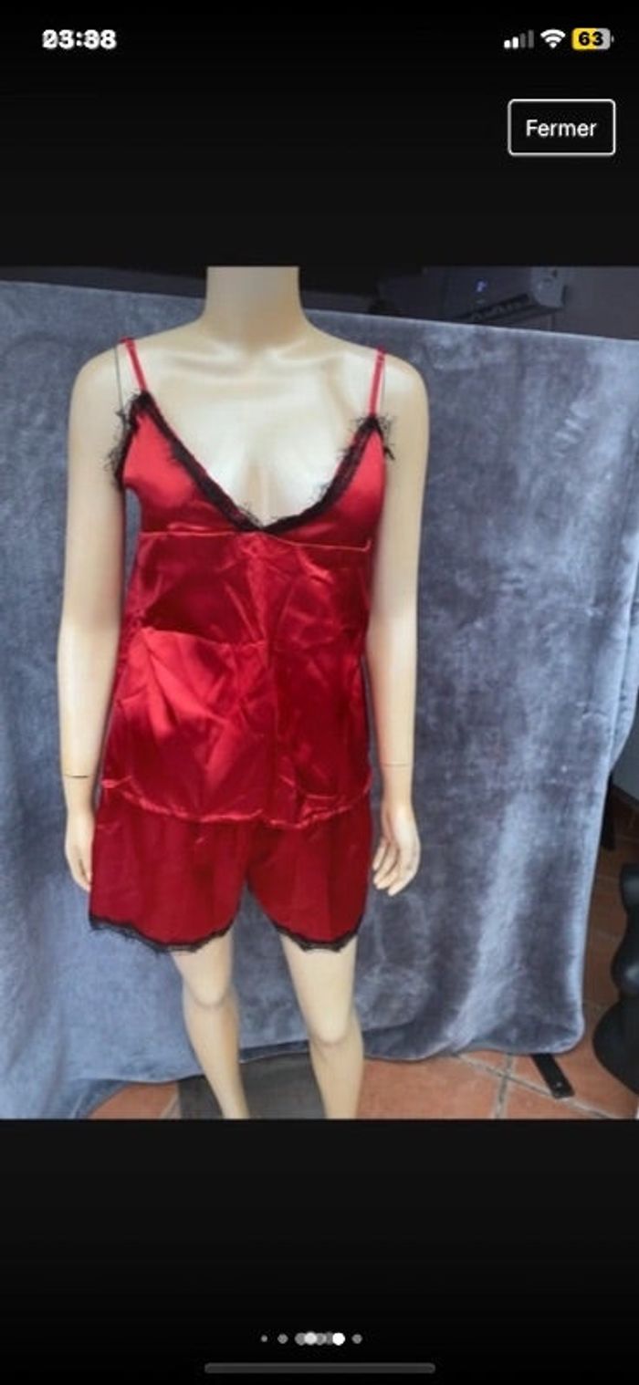 Ensemble lingerie rouge et noir taille L