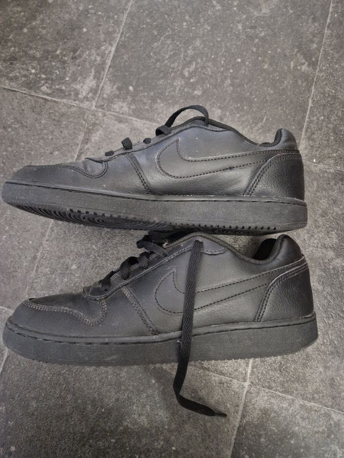 Baskets nike - photo numéro 2