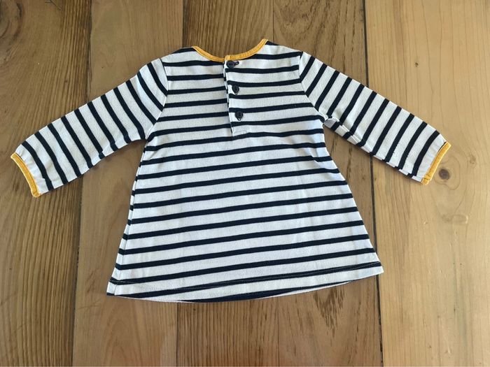 đ Haut manches longues 6 mois â RayĂ© bleu et blanc, col jaune - photo numĂ©ro 2