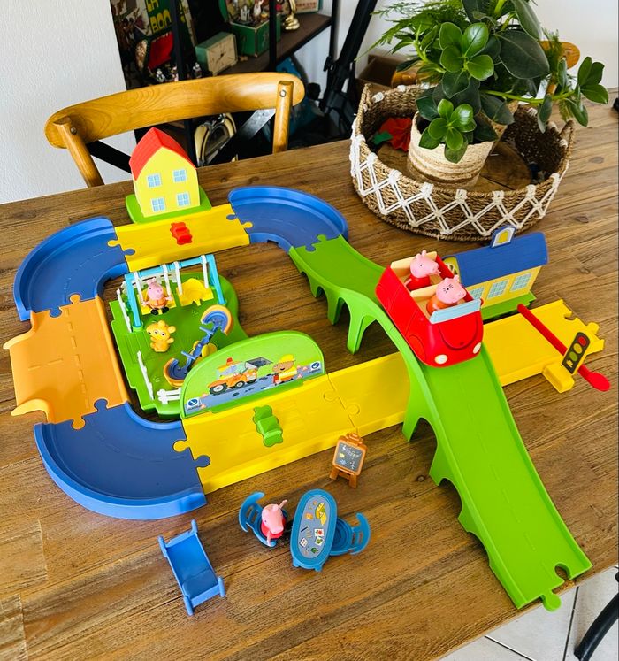 Circuit en ville de Peppa PiG