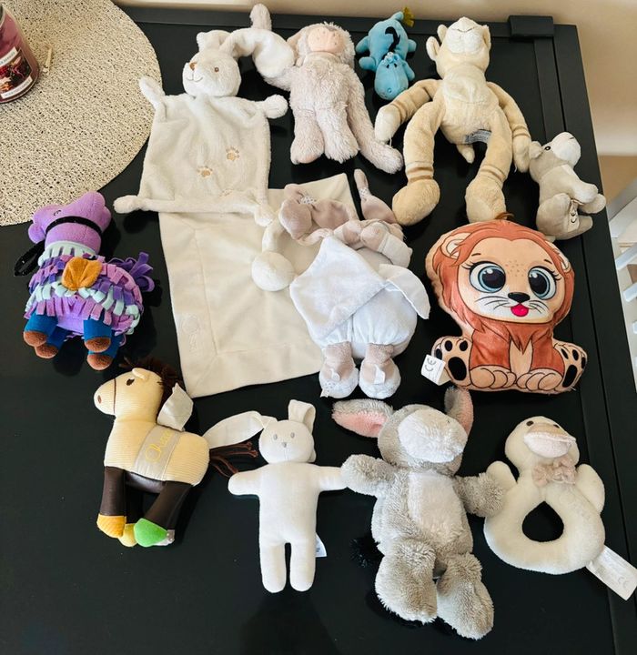 Lot de 13 peluches 🧸