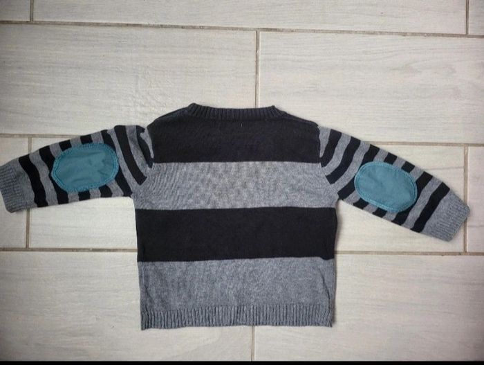 Magnifique pull ikks garçon 12mois - photo numéro 3