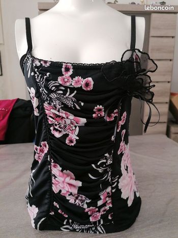 Petit haut / débardeur taille 34/36