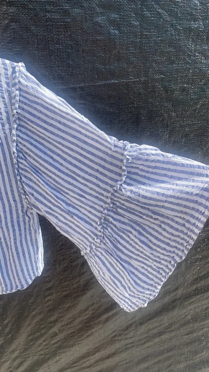 2 blouses Bershka taille S - photo numéro 3