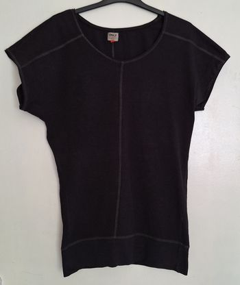 Tee-shirt long aux coutures apparentes
