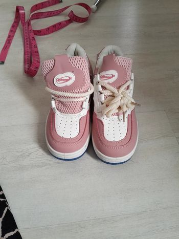 Baskets neuves Chuhaovu taille 36