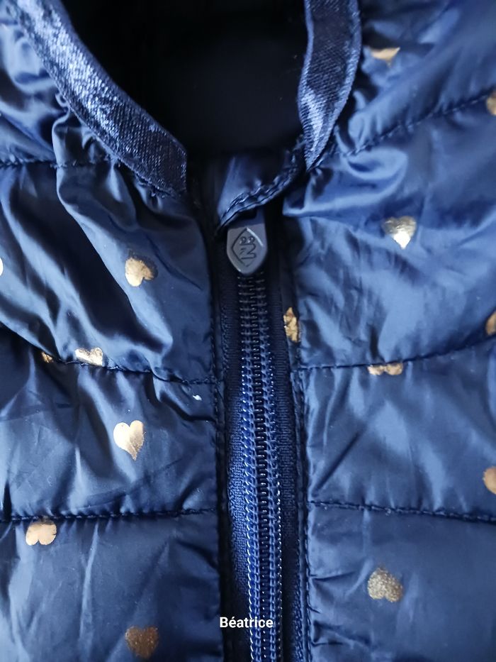 Petit anorak bleu marine. - photo numéro 5
