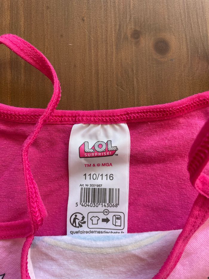 Débardeur rose LOL taille 5-6 ans - photo numéro 3