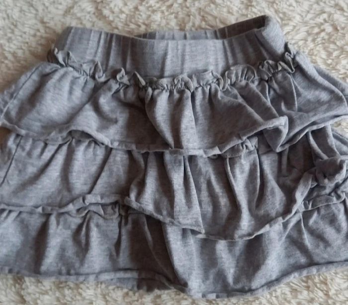 đź‘»Jupe 4 ans griseđź‘»