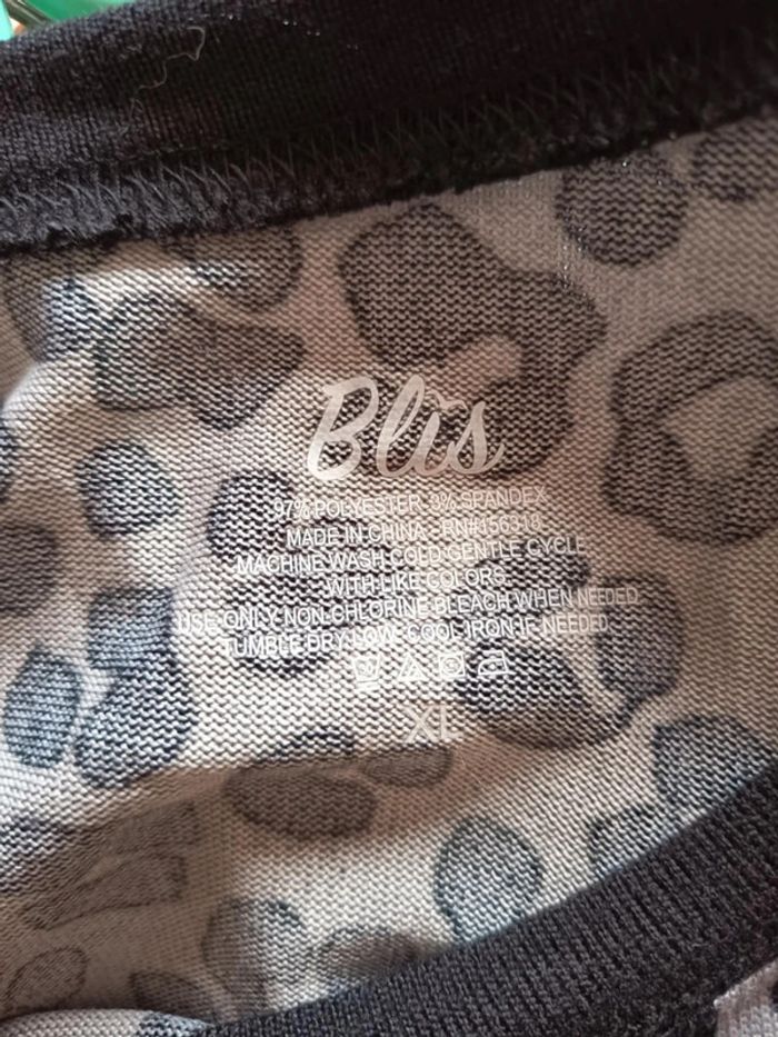 Pull très léger grande taille. Marque Blis. - photo numéro 3