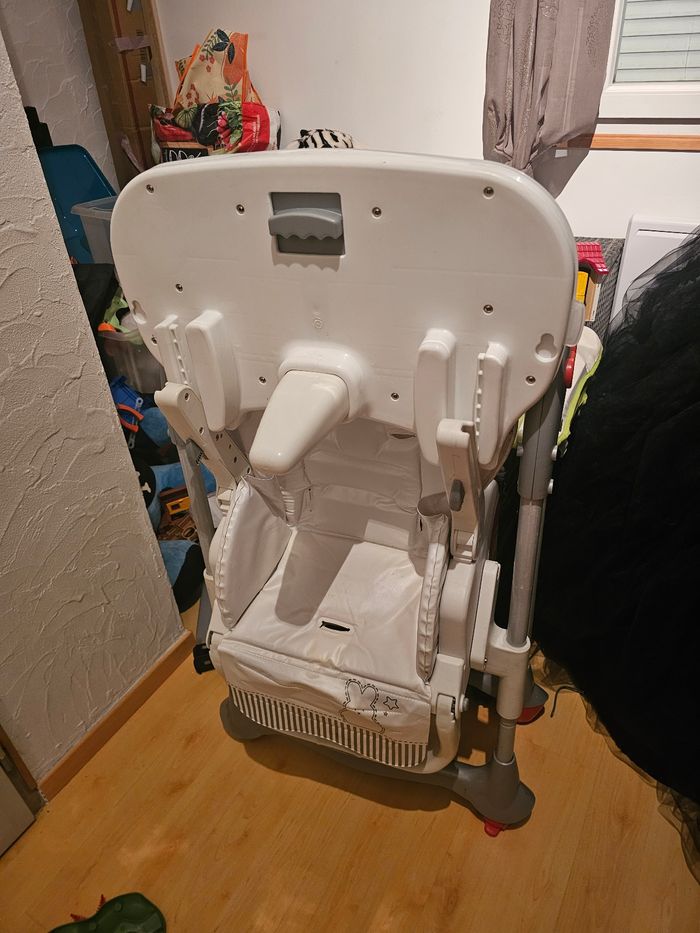Chaise haute avec réducteur