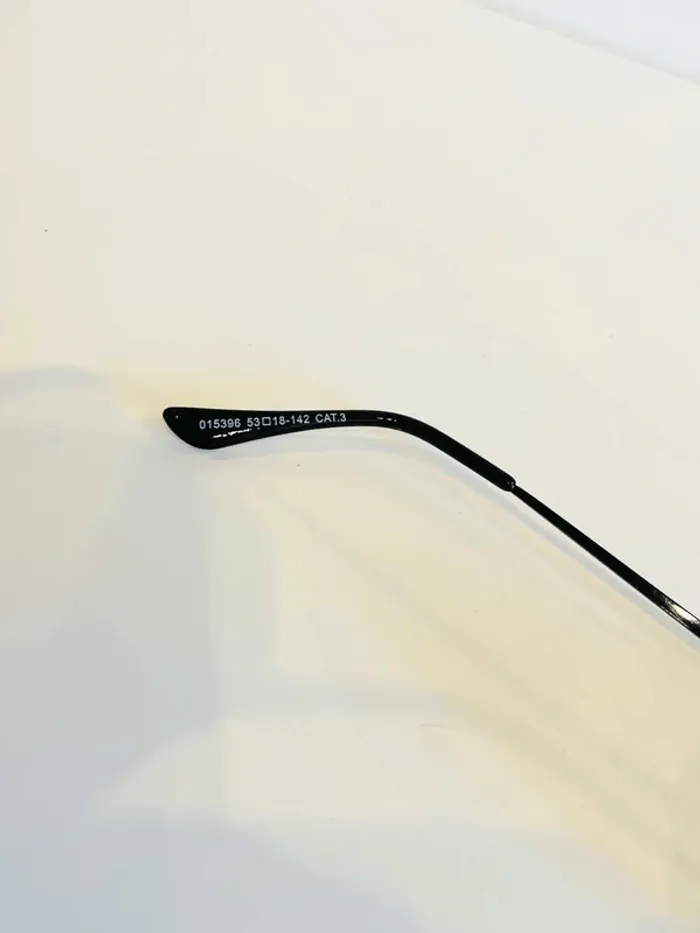 Lunette de soleil femme cœur noire UV protection catégorie 3 - photo numéro 5
