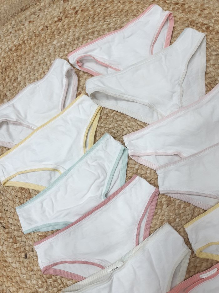 Lot de 11 culottes - photo numéro 3