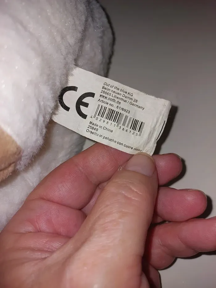Peluche nounours au cœur rouge - photo numéro 2
