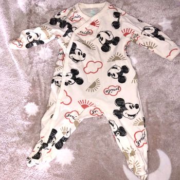 Pyjama Mickey orchestra