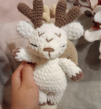 🦌✨ Petit Cerf au crochet – fait main