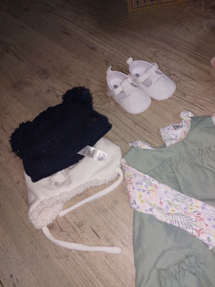 Lots vêtements 3 mois - photo numéro 2