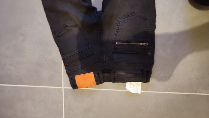 Jean zara 10 ans neuf - photo numéro 3