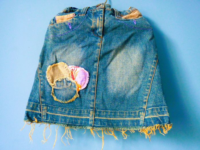 Jupe en jean Fille 4 ans NAF NAF bleu imprimée TBE - photo numéro 2