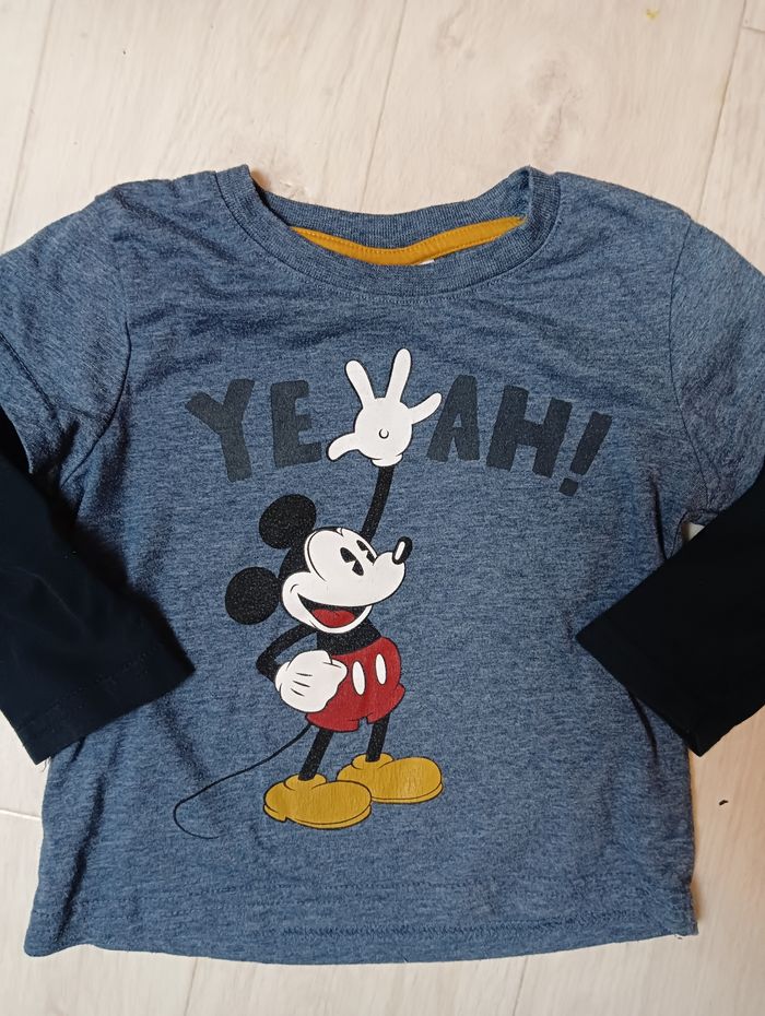 Haut de pyjama 24 mois " Mickey" - photo numéro 3