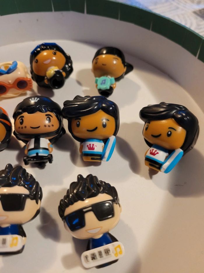 Plusieurs Figurines kinder joy 1€ unité - photo numéro 5