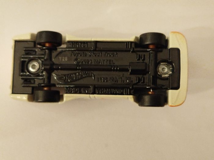 Hot Wheels Toyota Stout Drift Truck 2025 - photo numéro 9