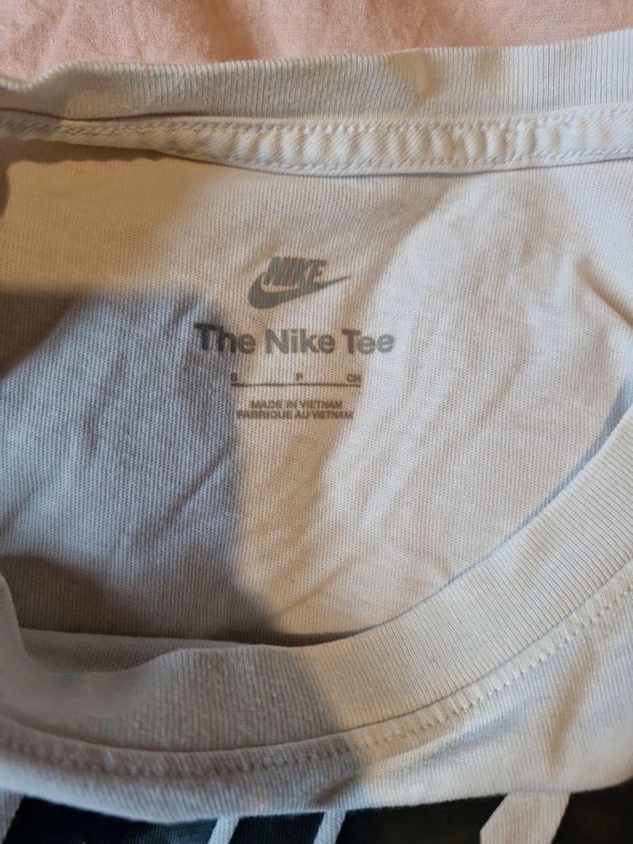 Tee-shirt nike taille s - photo numéro 5