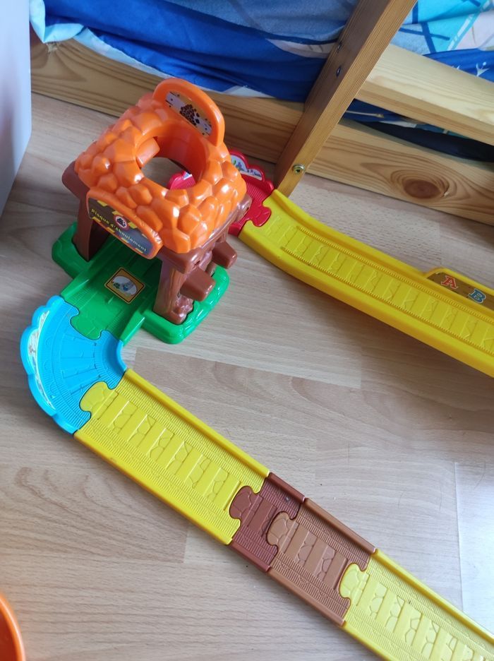 Tchou bolides Circuit train Canyon Express - photo numéro 3