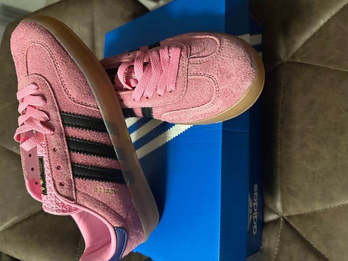 Basket neuve adidas taille 37 - photo numéro 2