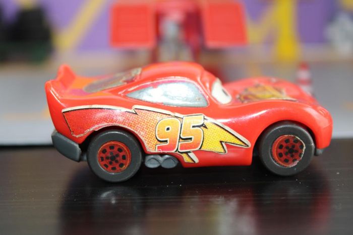 Disney Pixar Cars Flash Mc Queen - photo numéro 3