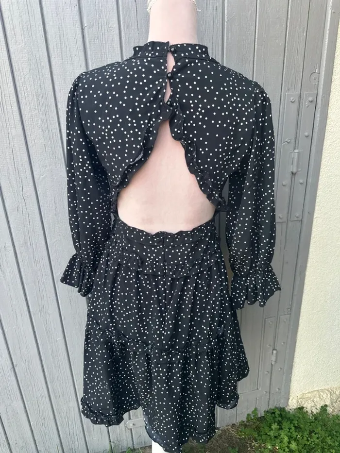 Robe manches longues été légère noir à pois blancs volants dos nu shein 38/M - photo numéro 4