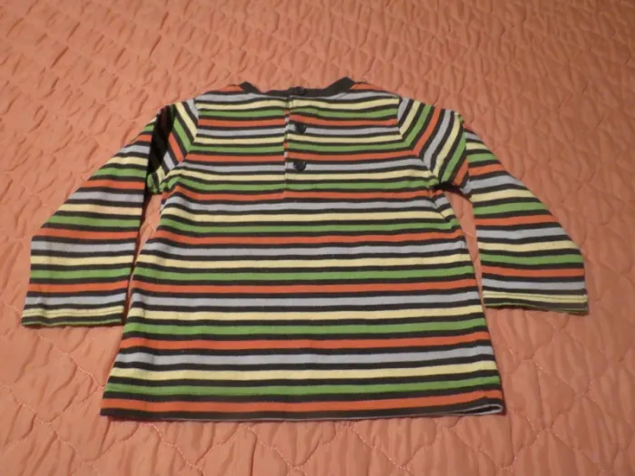 T-shirt taille 12 mlois garçon - photo numéro 3