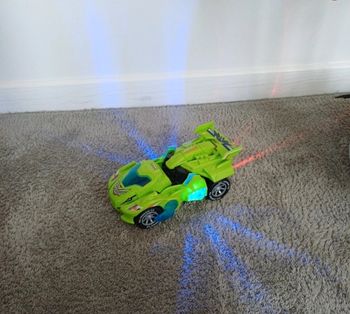 Voiture dinausaure 
