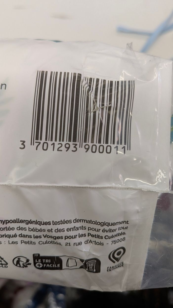 les petits culottés taille 1 (2-4kg)  / 60 couches neuf - photo numéro 3