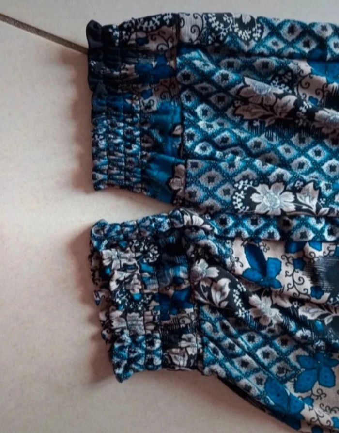 Pantalon type sarrouel tons bleus - photo numéro 3