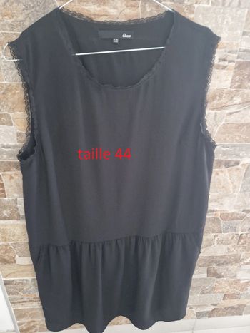1 robe soirée noir taille 44 marque etam
