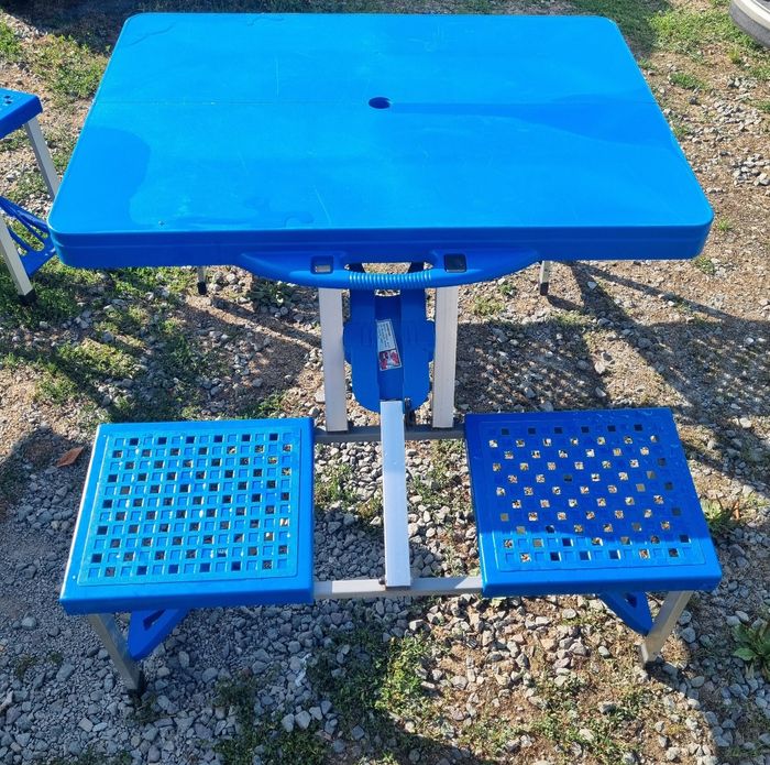 Table de camping pliante 4 places bleu clair vintage - photo numéro 2