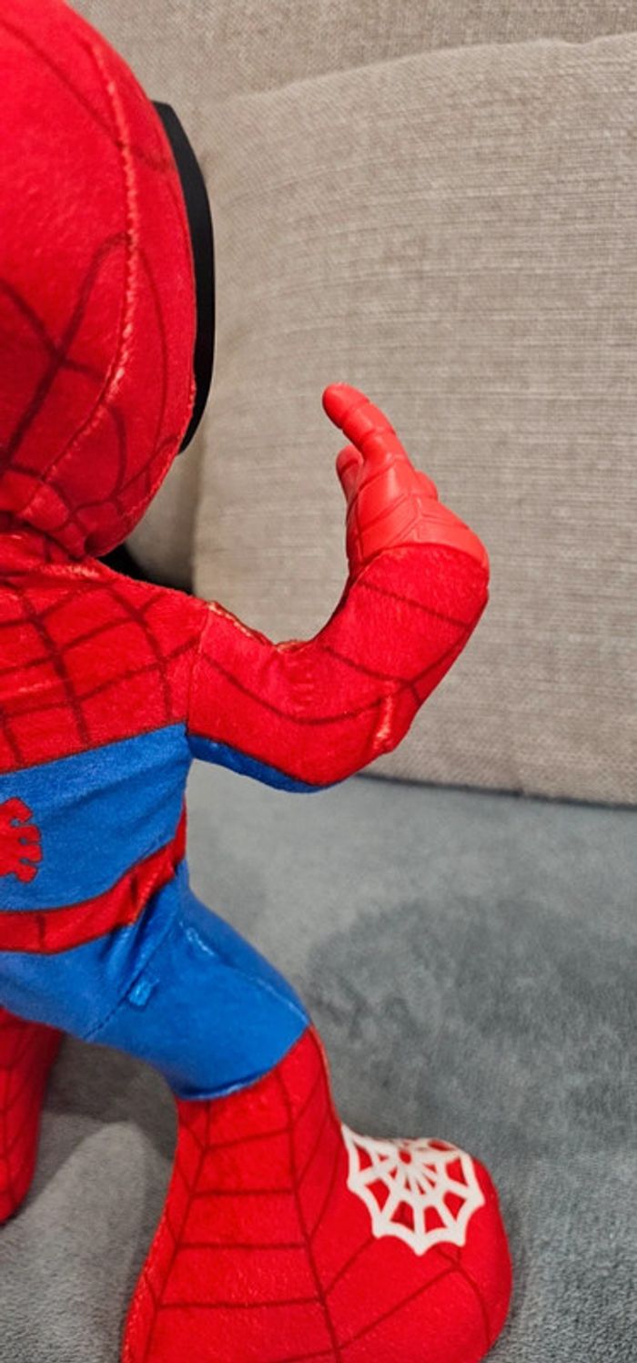 Spidey et ses amis neuf - photo numéro 8