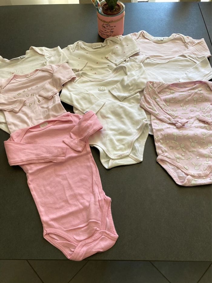 Lot ensemble vêtement bébé fille 12 mois bodys bodies