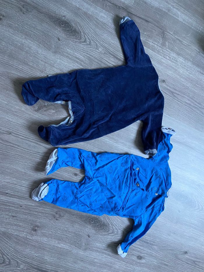 2 pyjamas - photo numéro 4