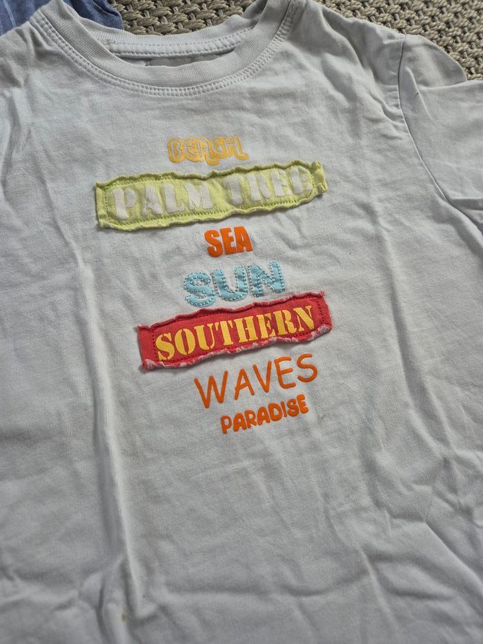 Lot de 4 t-shirts MC motifs asterix ou Nirvana - 4 ans - photo numéro 2