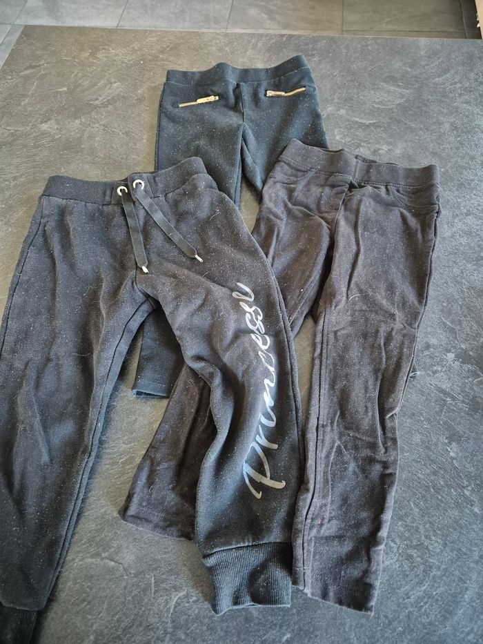 Lot de vêtements - photo numéro 2