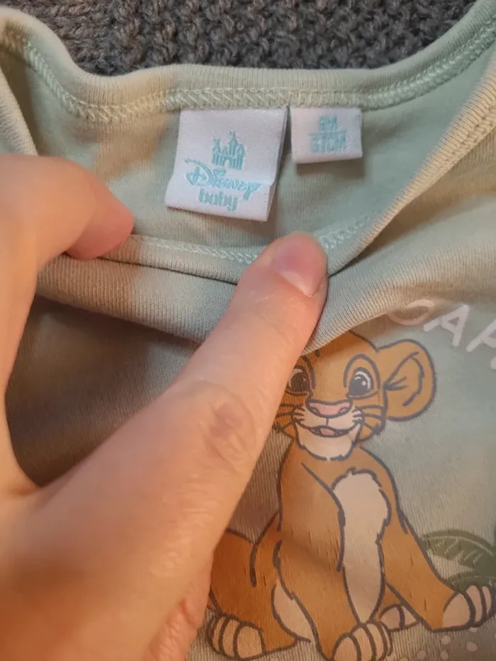 👶Ensemble pyjamas disney taille 6mois-67cm👶 - photo numéro 3